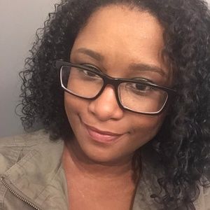 Meet your Posher, Tas